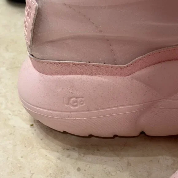 Collina Strada x UGG ruffle seashell classic short boots size us 8 pink - Picture 4 of 7